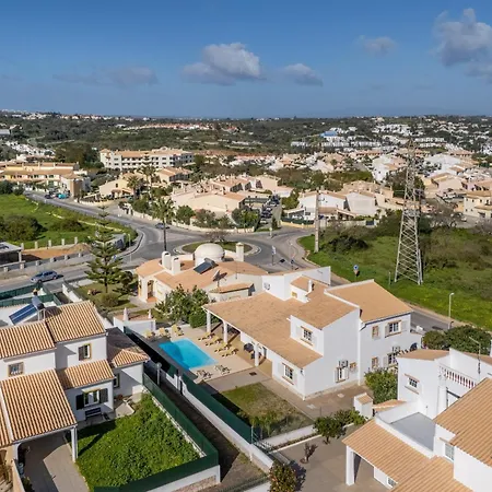 Girassol By Algarve Holidays * Албуфейра